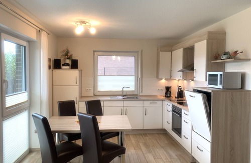 Horumersiel Condo | Backbord - modern apartment - centrally located and close to the beach