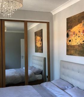 Newcastle-upon-Tyne House | Backhome Flat