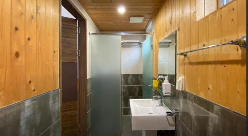Seogwipo City House | Backpacker's Home