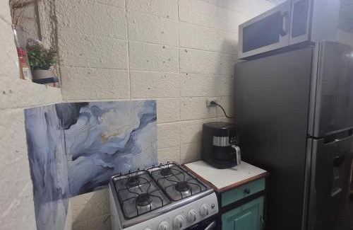 San Salvador House | Backpacker's ROOF