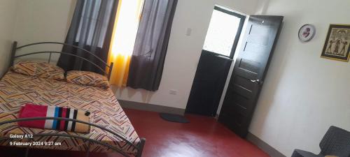 Legaspi House | Backpackers Room