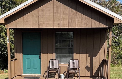 Abbeville Cabin | Backwater Cabins 1 Mile to Lake Euafaula Alabama