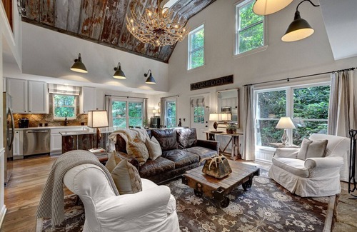 Highlands House | Backwoods Bungalow - Private Mountain Cabin w/Firepit