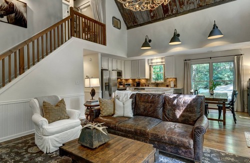 Highlands House | Backwoods Bungalow - Private Mountain Cabin w/Firepit