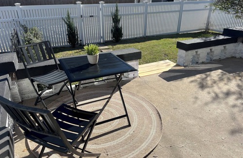 Greenville House | Backyard Bungalow