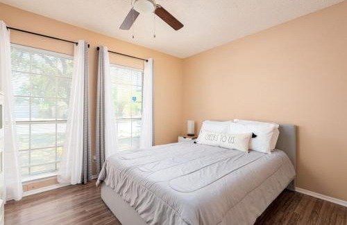 San Antonio House | Backyard, Garage, Free parking, Near Medical Center