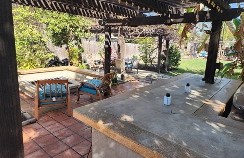 Vista House | Backyard Oases 2-bedroom house in delightful Vista with WiFi, AC