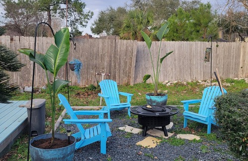 Barker House | Backyard oasis