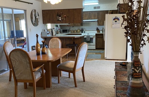 Fountain of the Sun House | Backyard on 14th hole of Golf Course/Dog-friendly