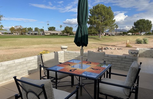 Fountain of the Sun House | Backyard on 14th hole of Golf Course/Dog-friendly