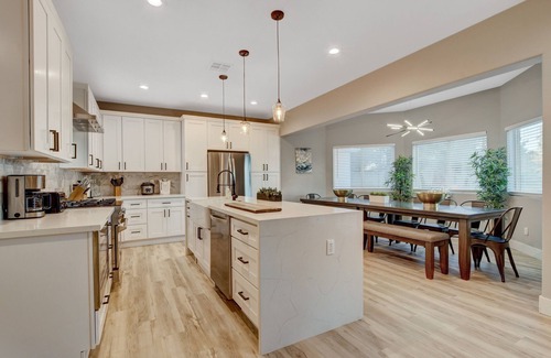 Las Vegas House | Backyard Paradise resort home minutes to the strip!