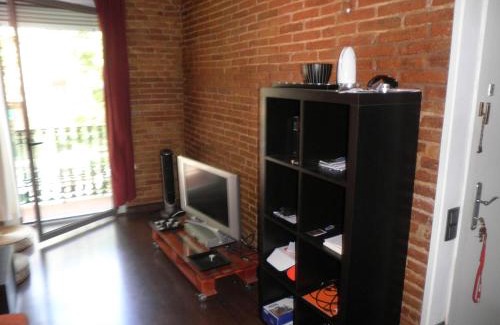 Poblenou Apartment | Bacrou apartment, design loft near the sea