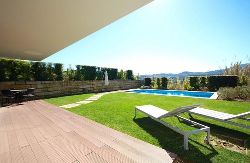 Algueirao - Mem Martins Villa | Bacuri White Villa, Lourel, Sintra