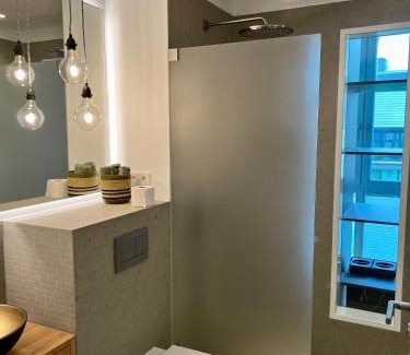 Bad Saarow Apartment | Bad Seerose mit Seeblick, Dachterrasse, Pool und Sauna