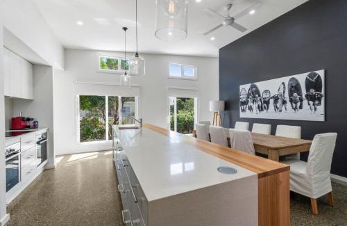 Tomakin House | Bada Bliss