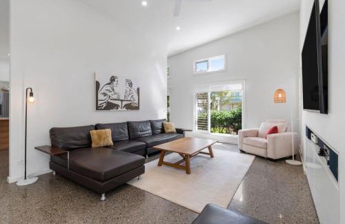 Tomakin House | Bada Bliss managed by Batemans Bay Accom