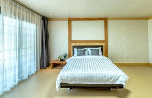 Pyoseon House | Bada Maru Pension