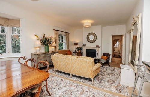 Henley-on-Thames House | Badgemore Cottage - From 250 Per Night