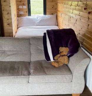 Bathgate House | Badger's Sett