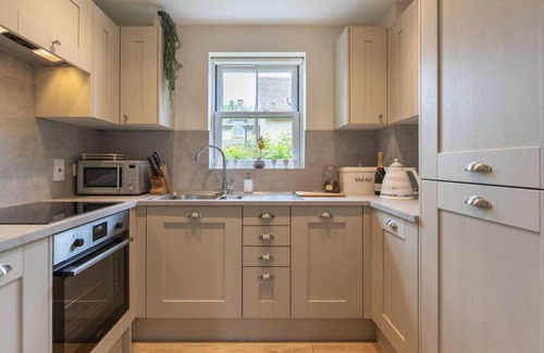 Cirencester Cottage | Badgers Lodge - MV37 - Lakeside Spa Property