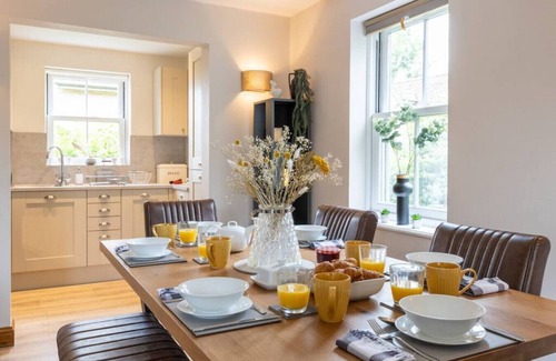 Cirencester Cottage | Badgers Lodge - MV37 - Lakeside Spa Property