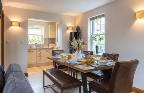 Cirencester Cottage | Badgers Lodge - MV37 - Lakeside Spa Property