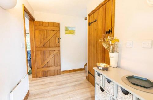 Cirencester House | Badgers Lodge MV37 Lakeside Spa Property