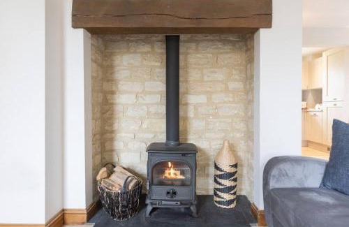 Cirencester House | Badgers Lodge MV37 Lakeside Spa Property