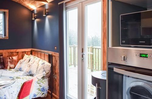Cowbeech House | Badgers - Uk46750