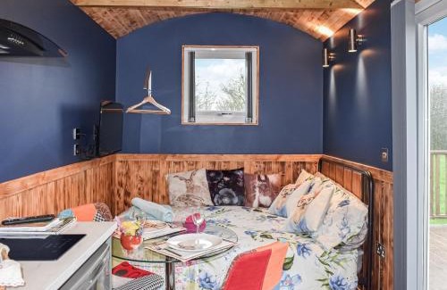Cowbeech House | Badgers - Uk46750