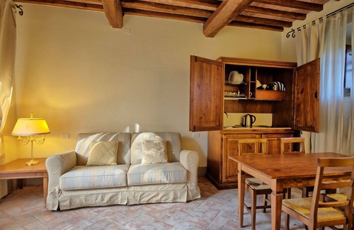 Cincelli Apartment | Badia Di Campoleone - Campoleone 8 *511