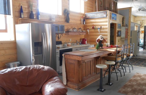 Gardner House | Badito Guesthouse - Hiking out the door Nearby lakes Golf & Fishing Mtn Views