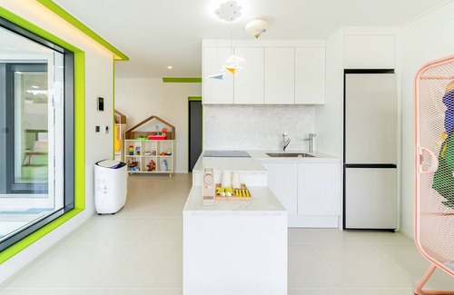 Hwajeong Villa | Baekya Pool Villa & Kids