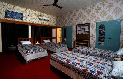 Amer Fort Road House | Bag Pack Village (Yogartra) - A Pleasent and Healthy stay