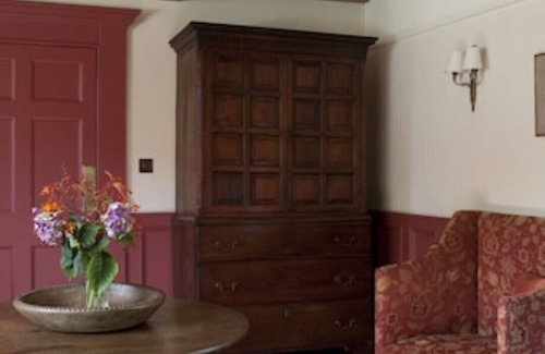 Tomhaggard Cottage | Bagenal Harvey & Boxwell CottagesnHistoric relaxing cottages near the coast