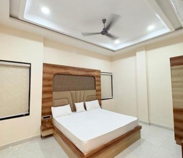 Khattalwada Hotel | Baglamukhi Hilton Hotel & Restaurant