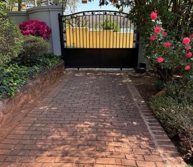 Northcliff Apartment | Bagley Terrace 136 Cottage