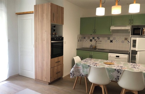 Bagneres-de-Luchon Apartment | Bagneres de Luchon, Résidence Avec Piscine