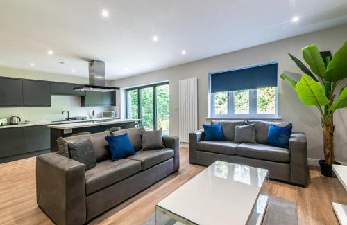 Edwinstowe Apartment | Bagworth House - Spacious 4BR Bungalow in Leicestershire