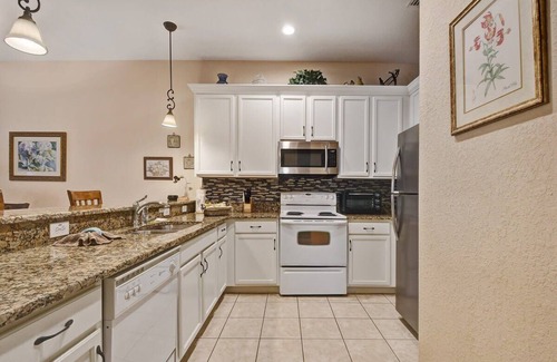 Bahama Bay Condo | Bahama Bay- Two bedrooms condo fully equipped