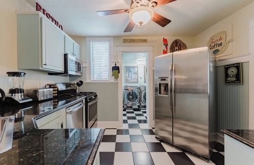 Grandview Heights House | Bahama Breeze Bungalow