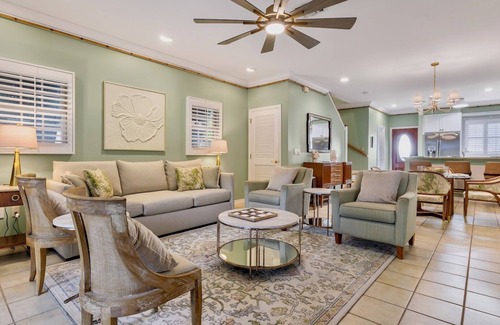 Bahama Village House | *BAHAMIAN BAMBOO @ THE ANNEX* Chic Home By Duval & Beach + LAST KEY SERVICES.