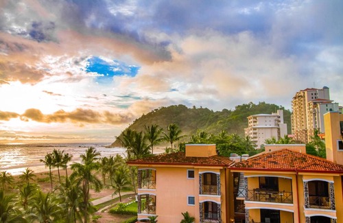 Barrio Los Villalobos Hotel | Bahia Encantada K3