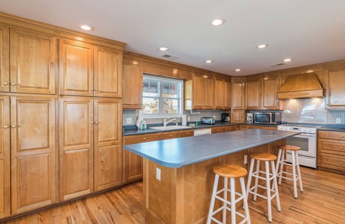 Beaufort House | Bahia Mar - Fripp Island - Directly Across from Beach Access