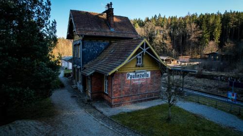Paulinzella Apartment | Bahnhof Paulinzella mit Sauna