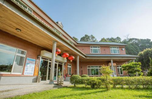 Guoxing House | Bai Shengcun Homestay