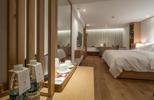 Jiang Bei Hotel | Bai Yun Qin She Boutique