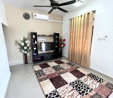 Kota Tinggi House | Baiduri Homestay