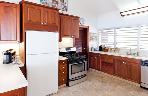 Plum Bay Villa | Baie Longue Beach House: Terres Basses