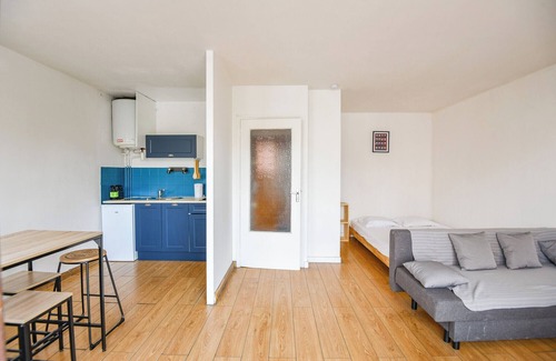 4th Arrondissement Apartment | Bail mobilité - Studio avec balcon proche Timone